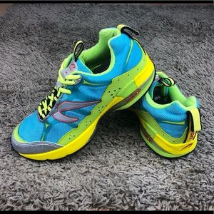 Newton Terra Momentum WMNS 8
